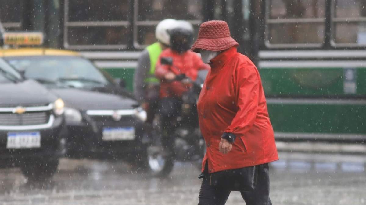 El clima en Neuquén traerá muchas lluvias y fuertes ráfagas de viento en mayor parte de la provincia. Fuente: (Twitter)