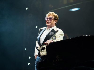 Elton John se despide de los escenarios tras "52 años de pura alegría tocando música"