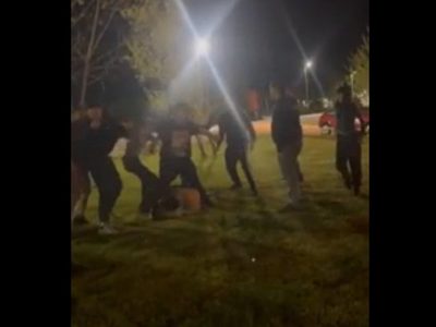 Brutal pelea a la salida del boliche en Rincón de los Sauces; patearon en el piso a un adolescente