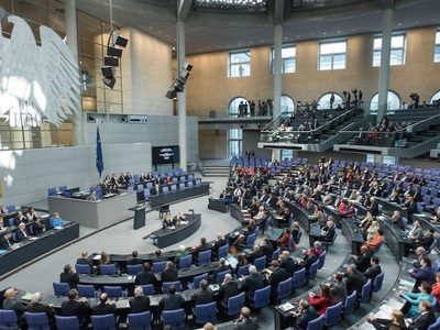 Bundestag expresa "dudas considerables" sobre la legalidad de ataques de Israel y EU contra Irán