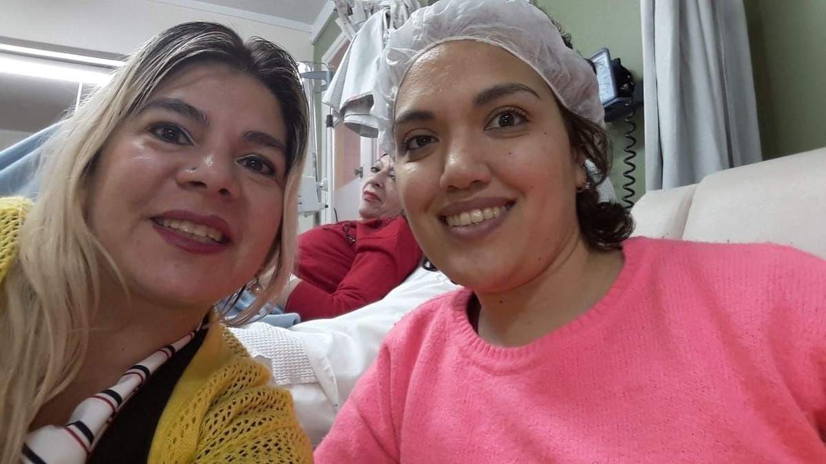 Luciana Ortega (izq). Fuente: (Facebook)