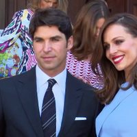 Sin ver para los lados: Eva González y Cayetano Rivera disfrutan como si nada de la ciudad de Sevil
