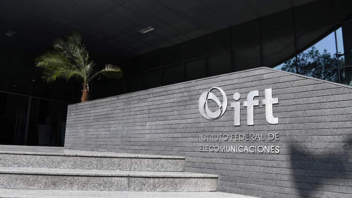 El organismo estableció que los proveedores no deberán implementar políticas de gestión de tráfico.