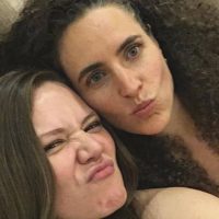 Joy Huerta mostró la fabulosa portada que realizó junto a su esposa