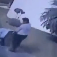Empleada doméstica roba caja fuerte con joyas y más de un millón de pesos (Video)
