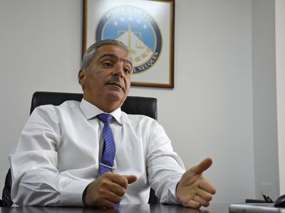Polémica por la propaganda electoral: imponen multas a los partidos por la cartelería política