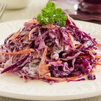 Coleslaw de remolacha: reversioná un clásico con esta receta tentadora, fácil y perfecta para el verano