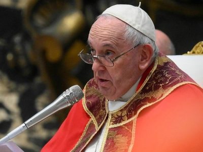 El Papa elude criticar Mundial de Qatar y pide que "sea ocasión de encuentro y armonía"