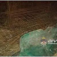 Escapaban con una malla sima robada en una obra, pero los detuvieron enseguida