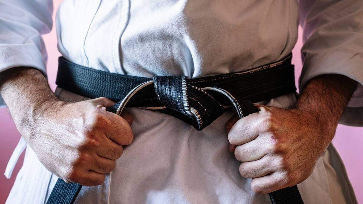 El condenado en el fuero civil es practicante de artes marciales. Fuente (X)