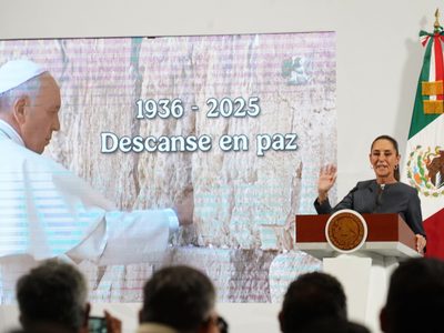 Rosa Icela acudirá al funeral del Papa Francisco en representación de Sheinbaum