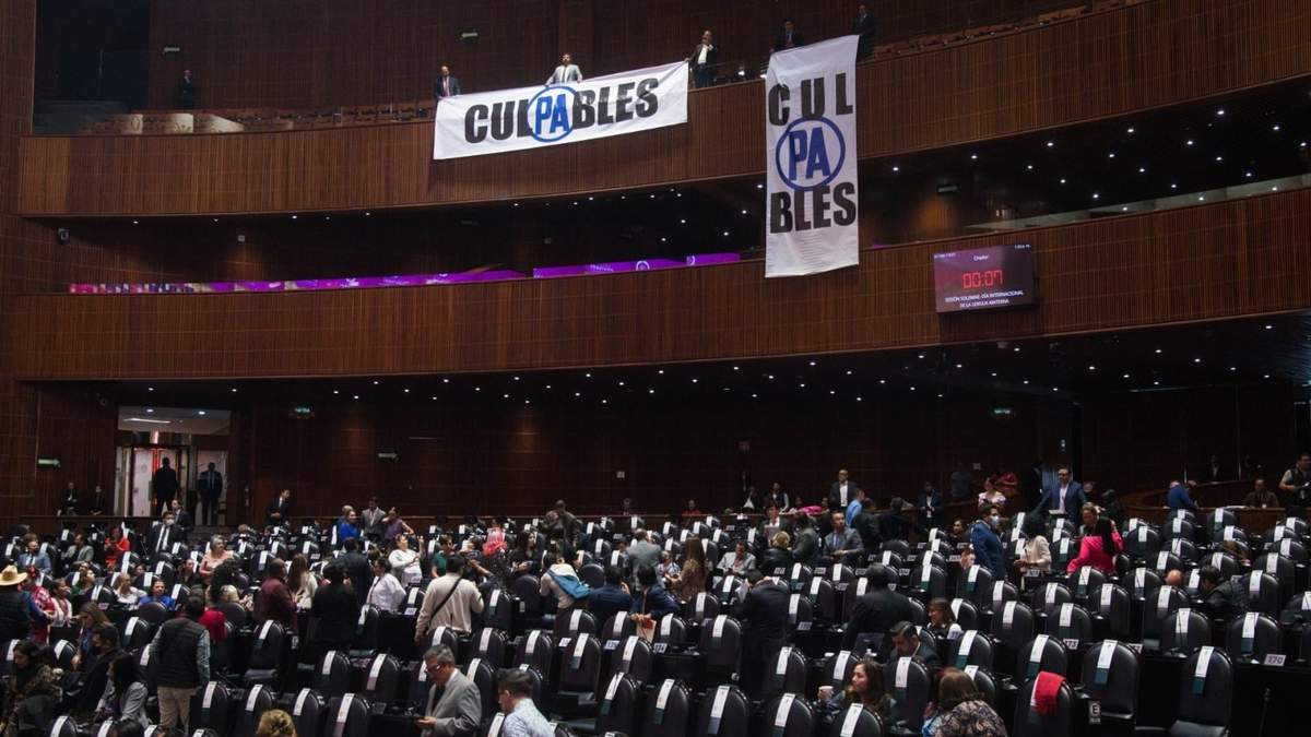 Mantas contra el PAN