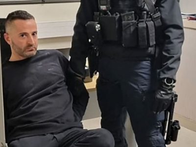 Cae jefe de la mafia mientras cenaba en un restaurante de lujo