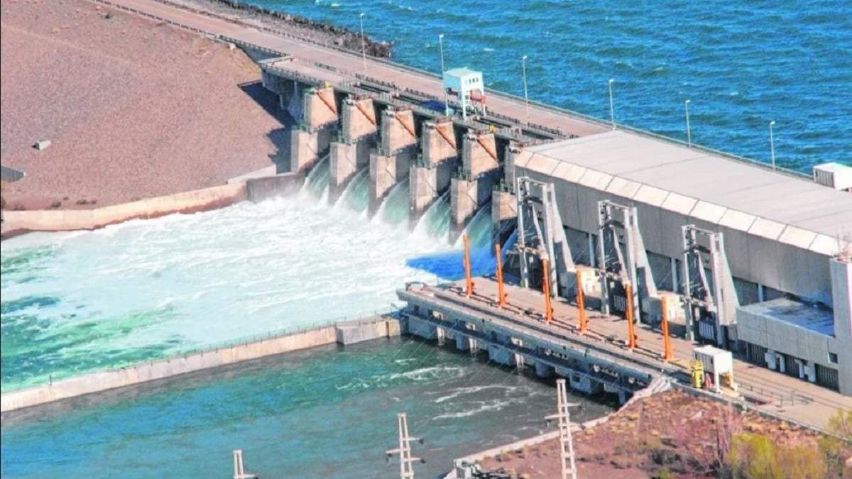 La provincia exigió a la Nación que realice la transferencia inmediata y definitiva de los aprovechamientos y presas a Neuquén. Fuente: (Facebook)