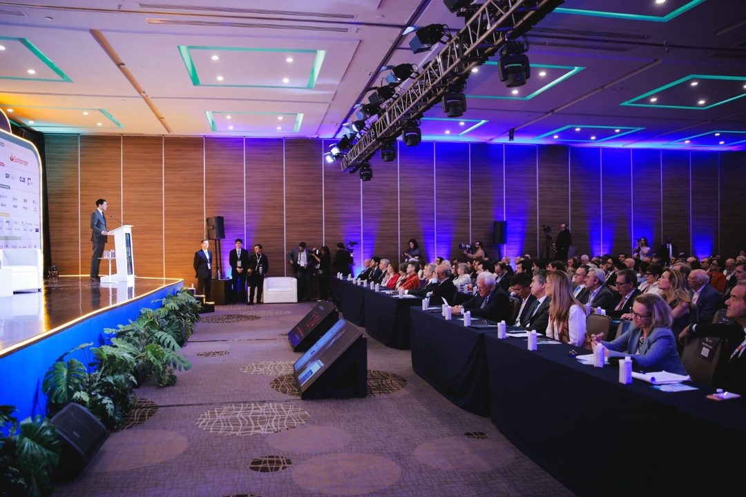 Empresarios Foto X  @SRE_mx