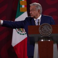 "Actitud de zopilotes": esto dijo López Obrador sobre filtración del informe Ayotzinapa