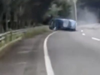 Conductor murió al salir disparado de su auto tras volcar en la México-Cuernavaca (Video)