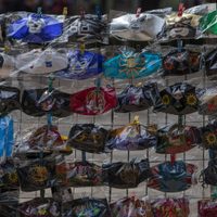 Francia desaprueba los cubrebocas artesanales que no tengan al menos 90% de filtrado de aire