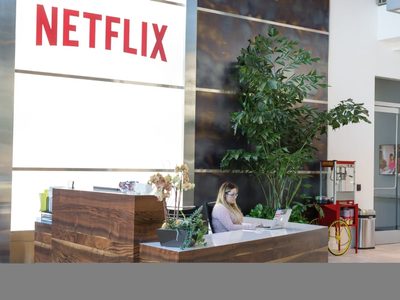 Netflix prueba aplicar un pago adicional por usar cuentas comunes fuera del hogar