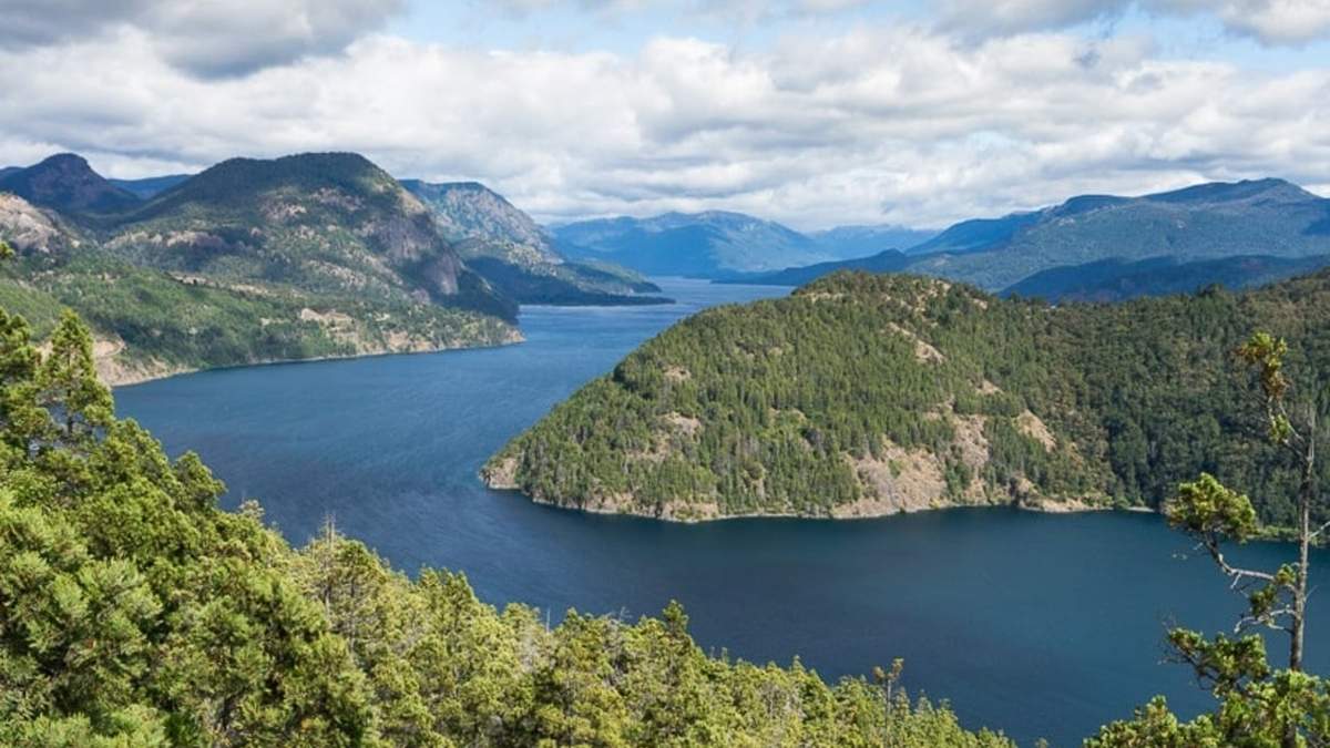 Ruta de los 7 lagos. Lago Lácar. Fuente: (Facebook)