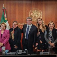 Legisladora de Morena presidirá el Senado: Monreal