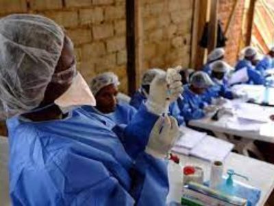 México emite alerta preventiva por brote de ébola; qué síntomas vigilan autoridades