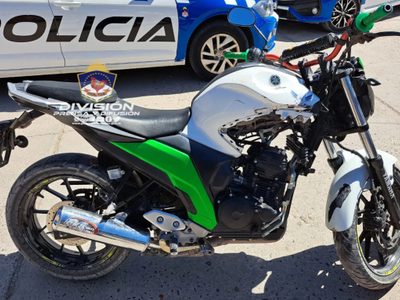 Tenía una moto robada y aunque presentó los papeles no pasó la verificación interna policial