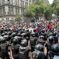 Segob y SEP aseguran tener “disposición al diálogo” ante marcha de la CNTE