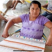 Artesana textil retenida por el SAT: "Ni en Nueva York me trataron como aquí, en mi mismo México"