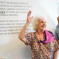 Argentina: Abuelas de Plaza de Mayo encuentra al nieto 131