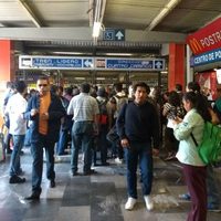 Por tercera vez en menos de dos semanas, falla línea 2 del Metro; acusan 'antigüedad” del equipo