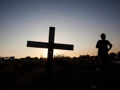 Un país rebasado por sus muertos