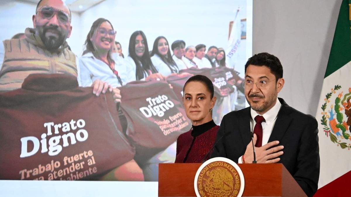 Claudia Sheinbaum con Martí Batres, director del ISSSTE