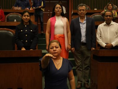 La viuda del asesinado alcalde de Malinaltepec asume la presidencia municipal