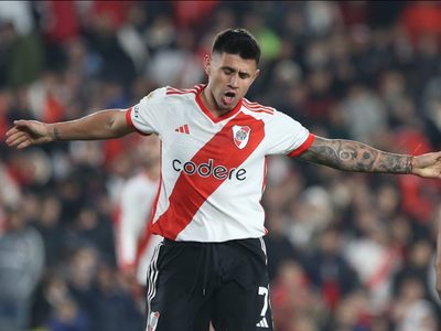 No pudo cumplir las expectativas en River: Adam Bareiro se irá a préstamo al extranjero