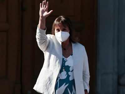 Primera baja del gabinete de Boric: por qué renunció la ministra de Desarrollo Social de Chile