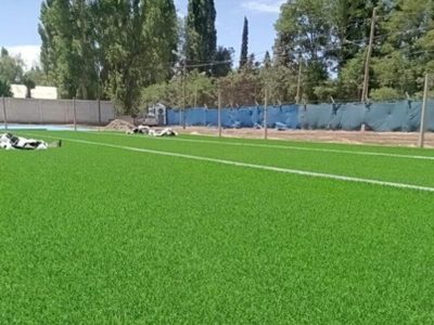 La escuela de cadetes de la policía de Neuquén tendrá su propia cancha de césped sintético