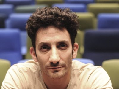 "Se nos acercó riéndose con soberbia": Juan Minujín acusado por Gastón de Bake off. ¿Se arrepintió?
