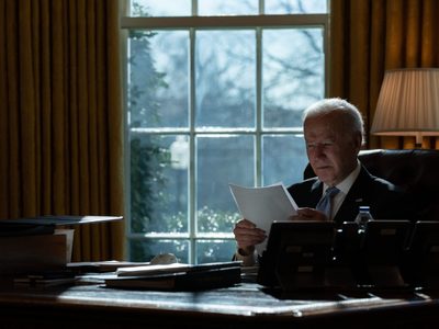 Biden habla con Zelenski: habrá "respuesta rápida y decidida" en caso de agresión a Ucrania