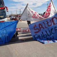 Ante la falta de respuesta: los trabajadores de Salud permanecen en las rutas de Neuquén