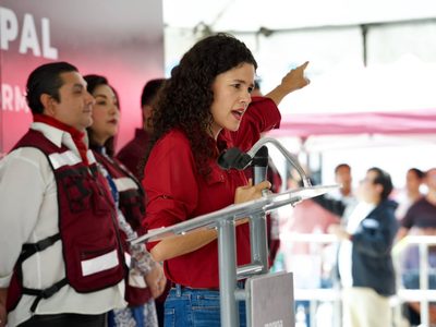 Arremete Luisa Alcalde contra gobernadores de PAN y MC por programas de Bienestar
