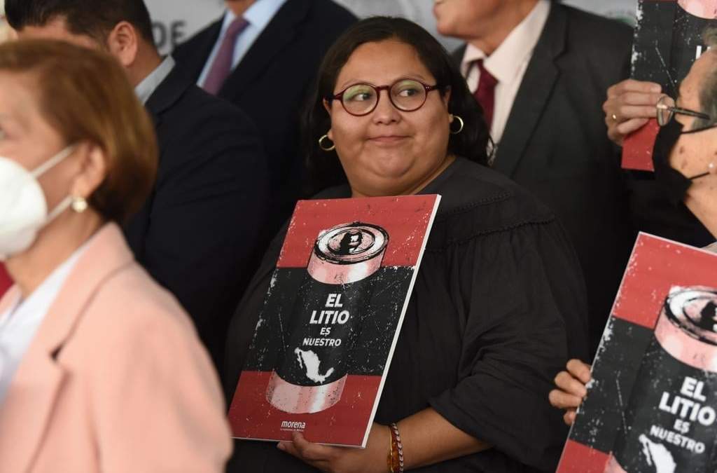 Citlalli Hernández en la conferencia de la bancada de Morena en el Senado