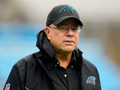 Multimillonario dueño de los Panthers de la NFL, foco de una investigación penal