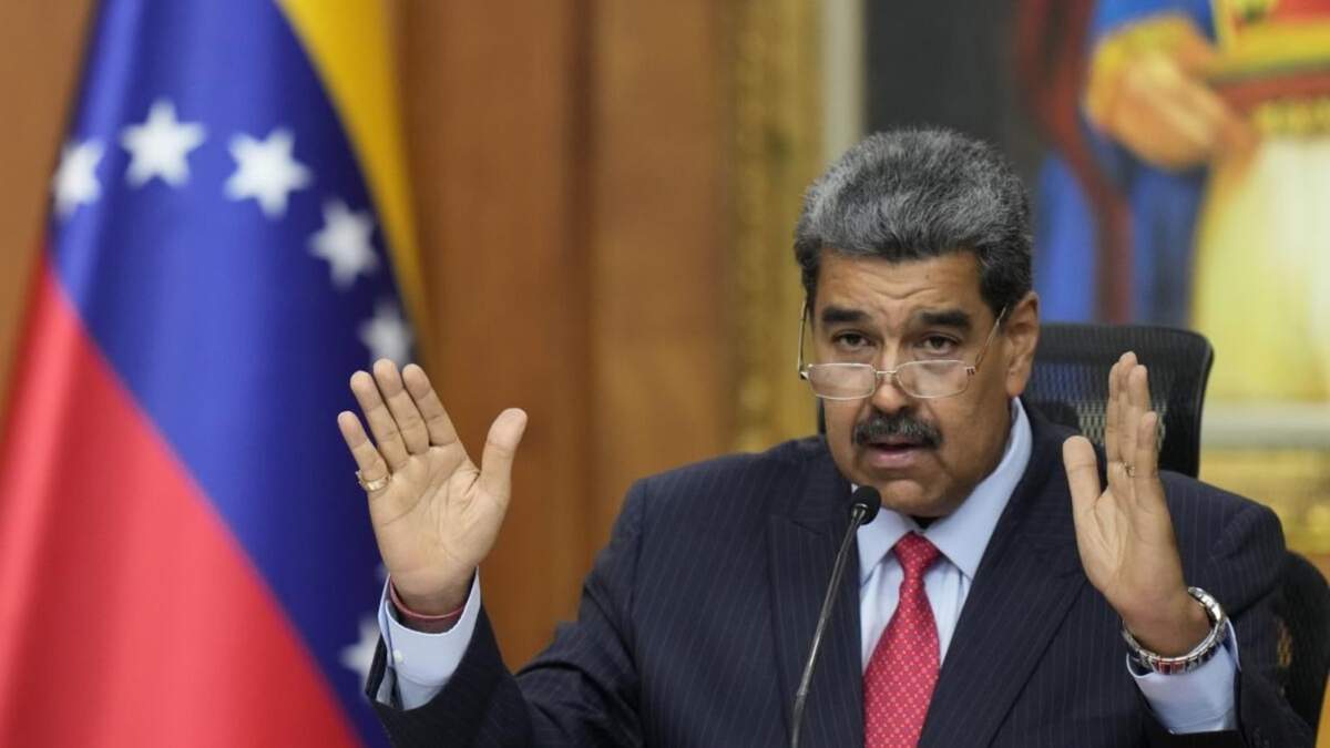 Durante la década de 1980, Maduro militó en organizaciones políticas de izquierda.