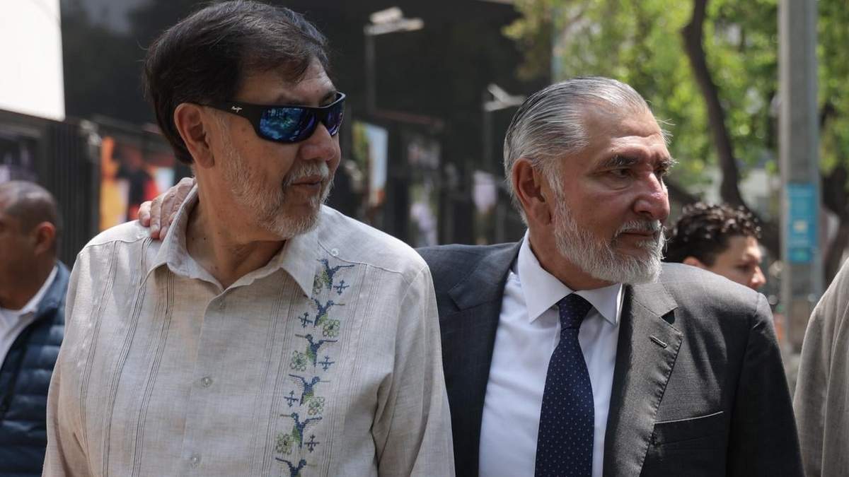 Los senadores morenistas Gerardo Fernández Noroña y Adán Augusto López durante el Simulacro Nacional, el miércoles 6 de mayo de 2025