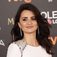 ¡Una vez más...! Penélope Cruz deja sin aliento con esta postal. ¡Mojadita!