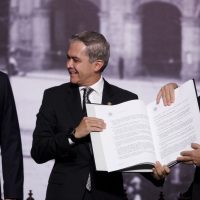 Peña Nieto y las fuerzas conservadoras, contra la Constitución capitalina