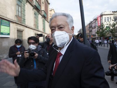 Bartlett responsabiliza del apagón a energías renovables