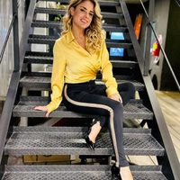 Perfecto para la oficina: Marina Calabró lució el conjunto más trendy y elegante de la temporada