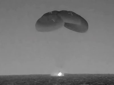 Cuatro astronautas regresan a la Tierra en cápsula de SpaceX tras pasar seis meses en la EEI
